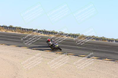 media/Nov-17-2024-CVMA (Sun) [[1fec520723]]/Race 11-Amateur Supersport Open/